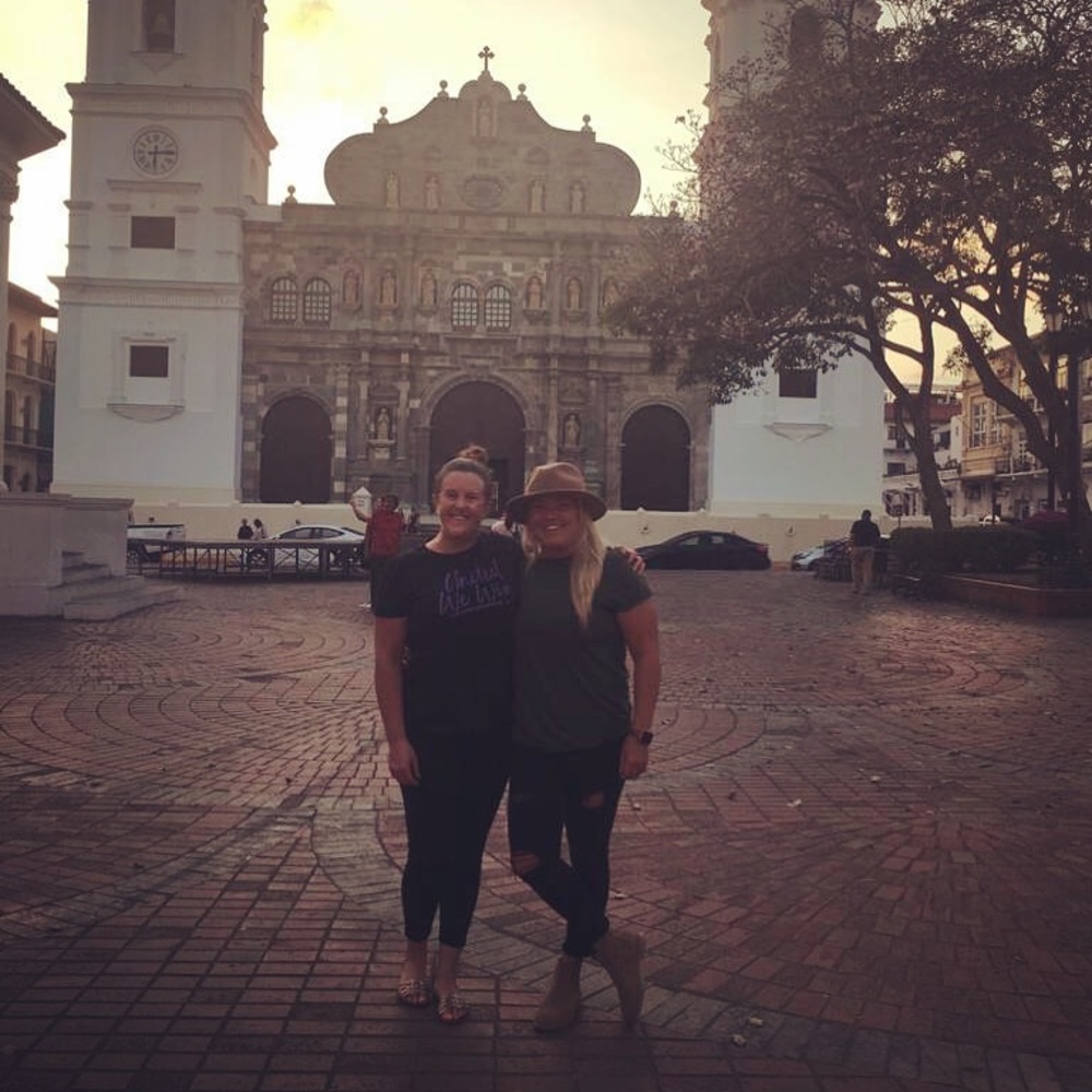 Meet your Posher, Laura